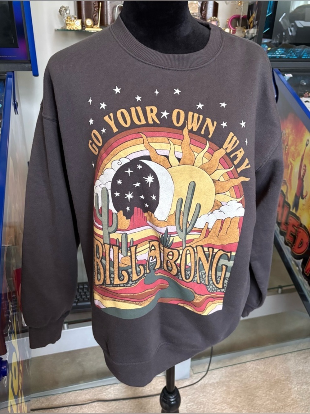 Billabong Go Your Own Way Women’s  Sweatshirt Size Latge